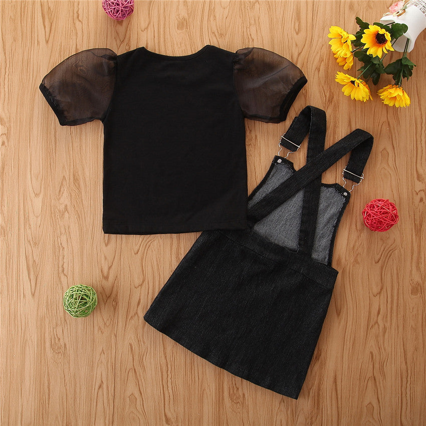 Mädchen Kurzarm-Anzug Puffärmel Schwarzes T-Shirt Jeans Latzrock Modisch