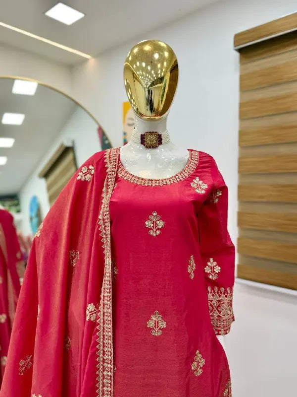 Luxurious Pakistani Silk Dupattas for women’s