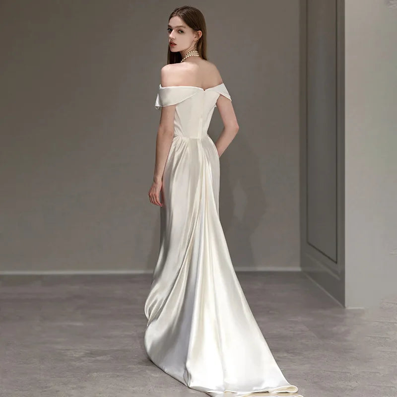Modern Style Wedding Dress For queen