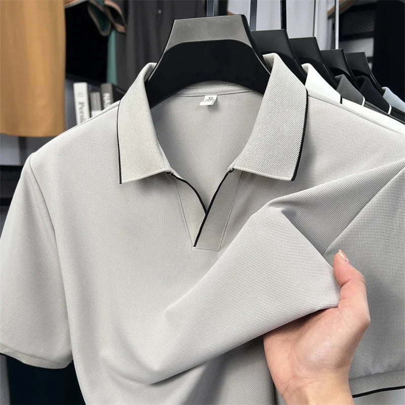 Light luxury T-shirt for men's wear