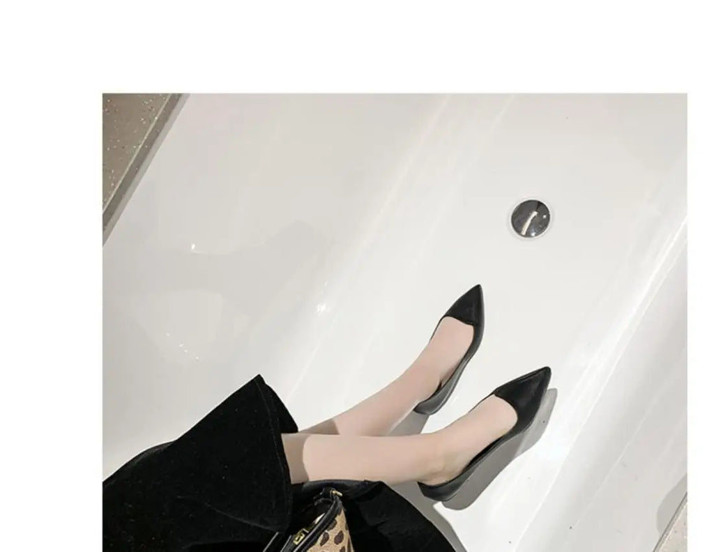 Women Fashion Pointed Toe Slip on Shoes