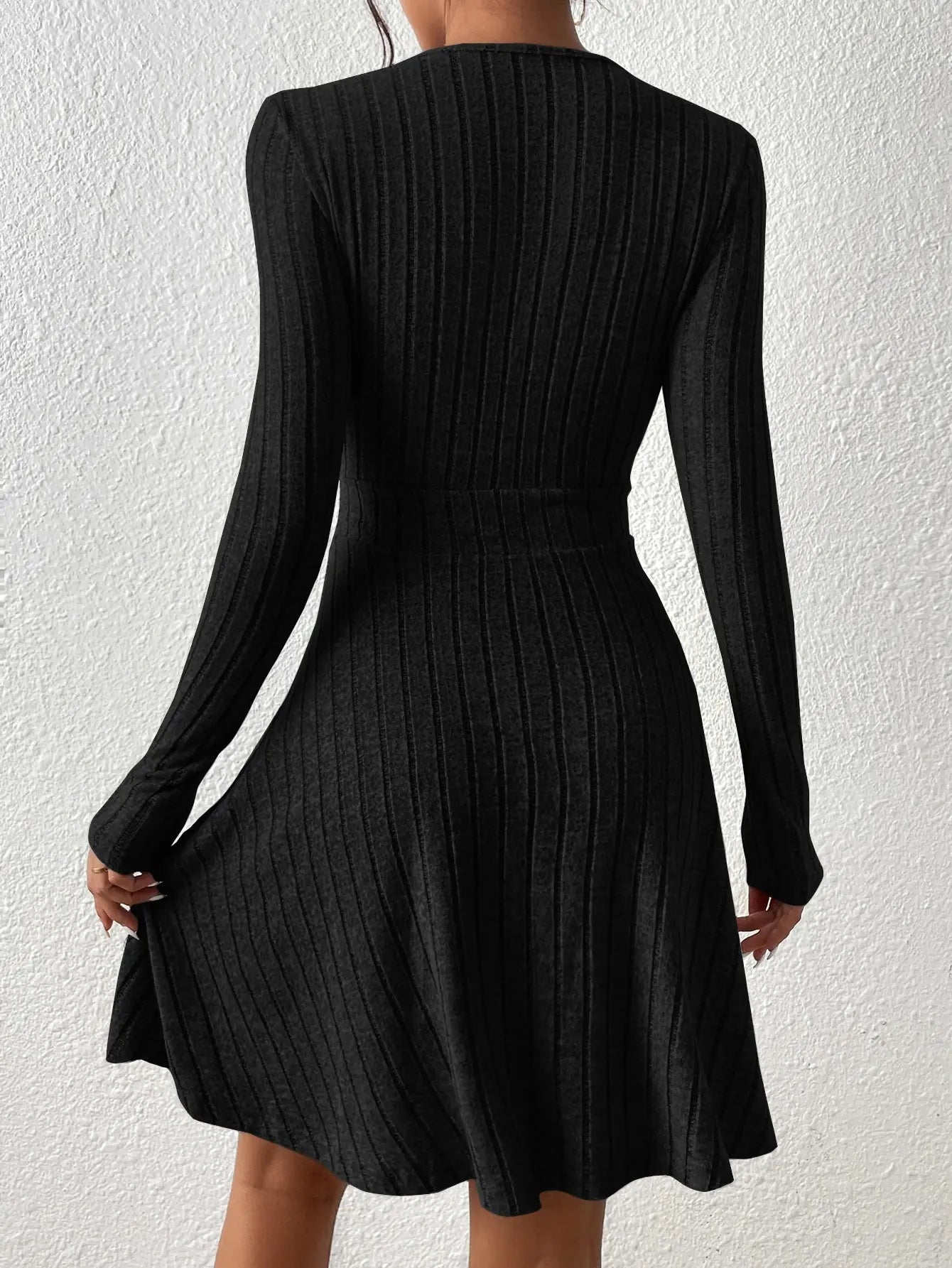 Autumn and Winter New Women's Black Dress