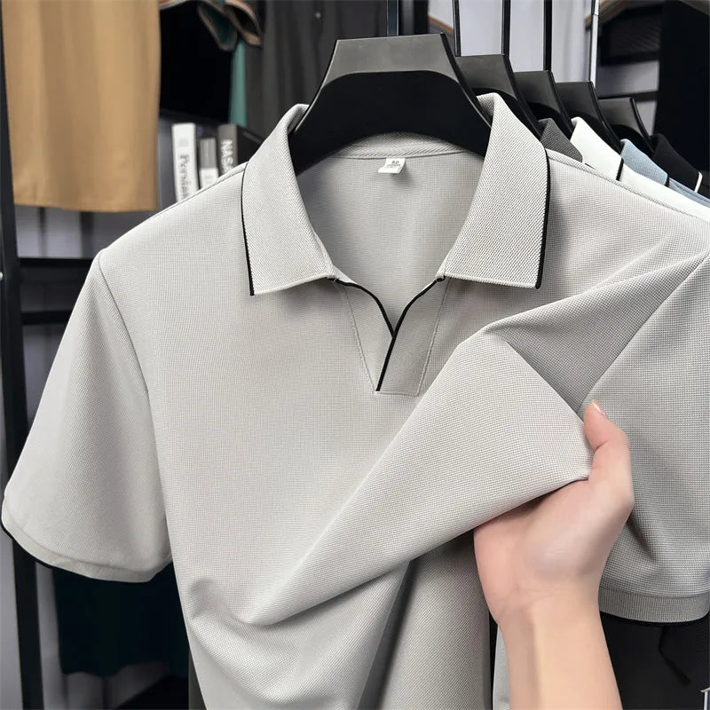 Light luxury T-shirt for men's wear