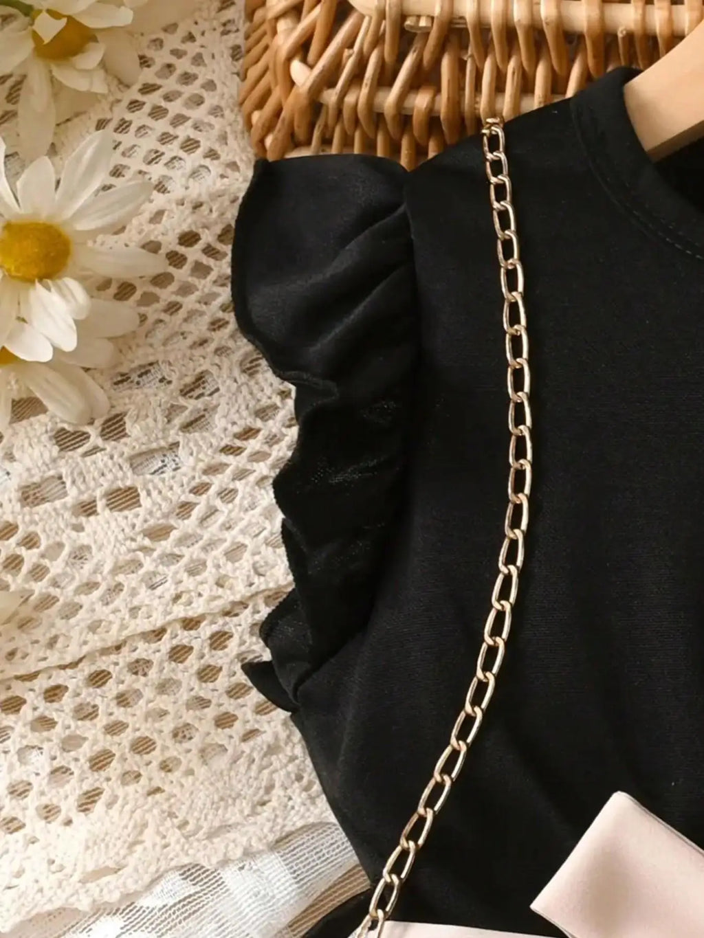 Casual and elegant summer short for princess