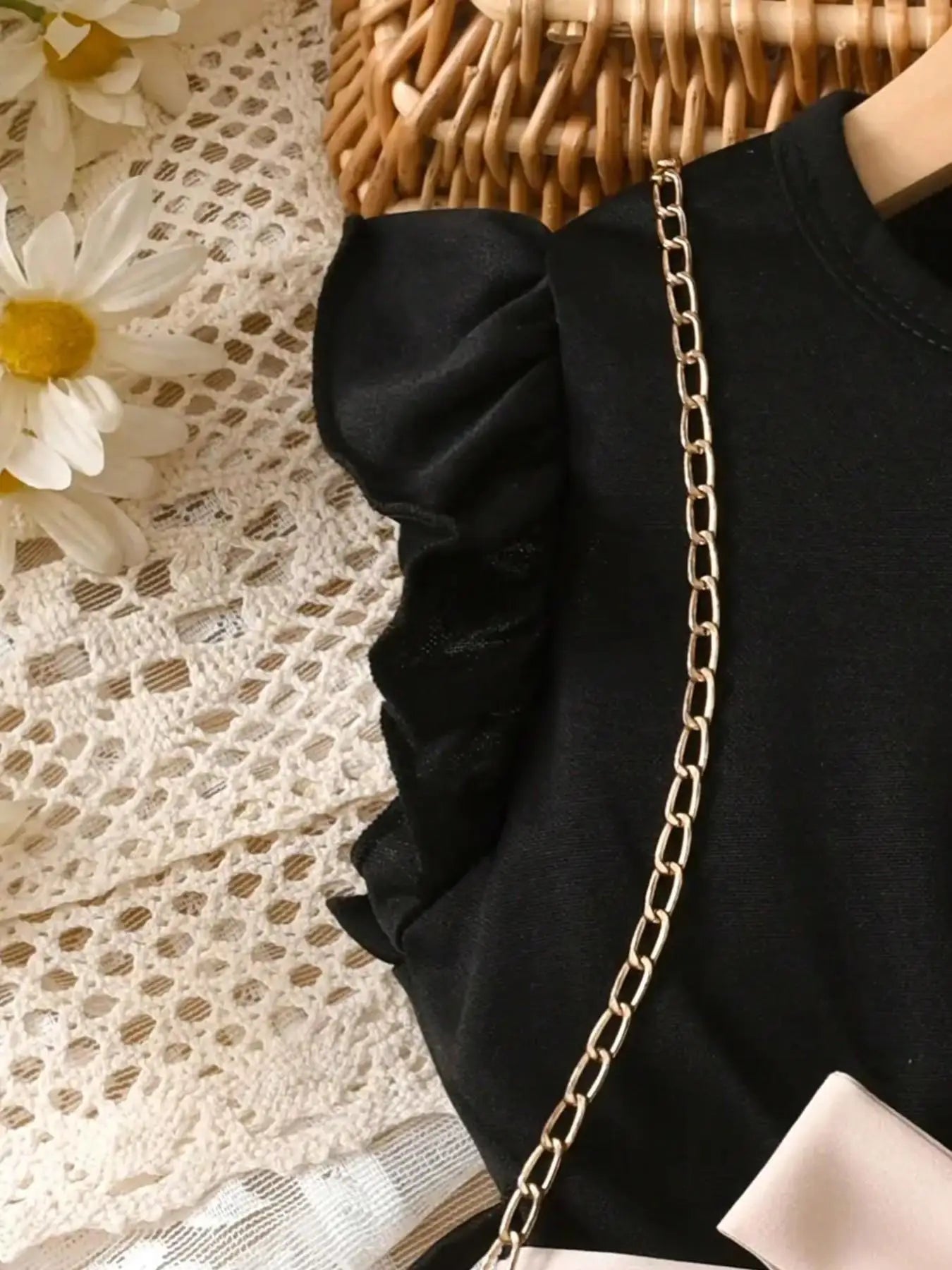 Casual and elegant summer short for princess