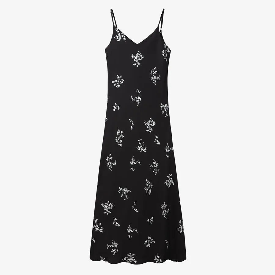 Women’s new stock for Middle Ages