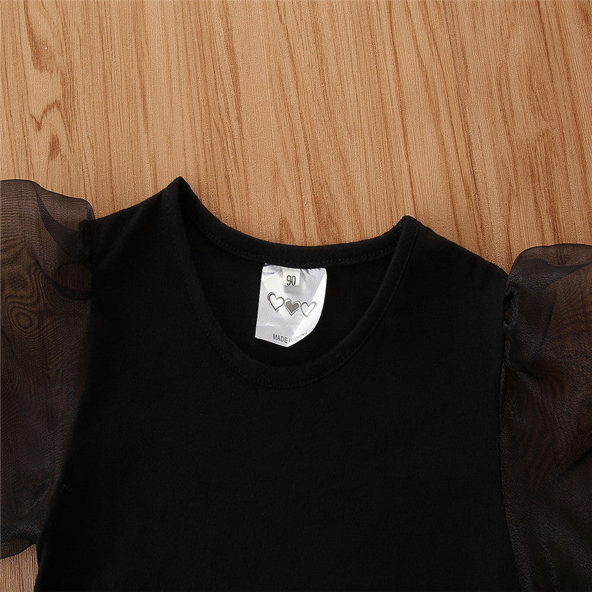 Mädchen Kurzarm-Anzug Puffärmel Schwarzes T-Shirt Jeans Latzrock Modisch