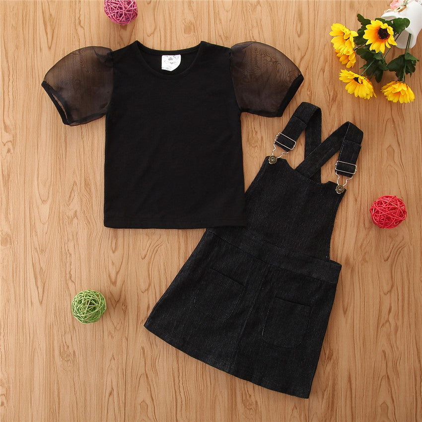 Mädchen Kurzarm-Anzug Puffärmel Schwarzes T-Shirt Jeans Latzrock Modisch